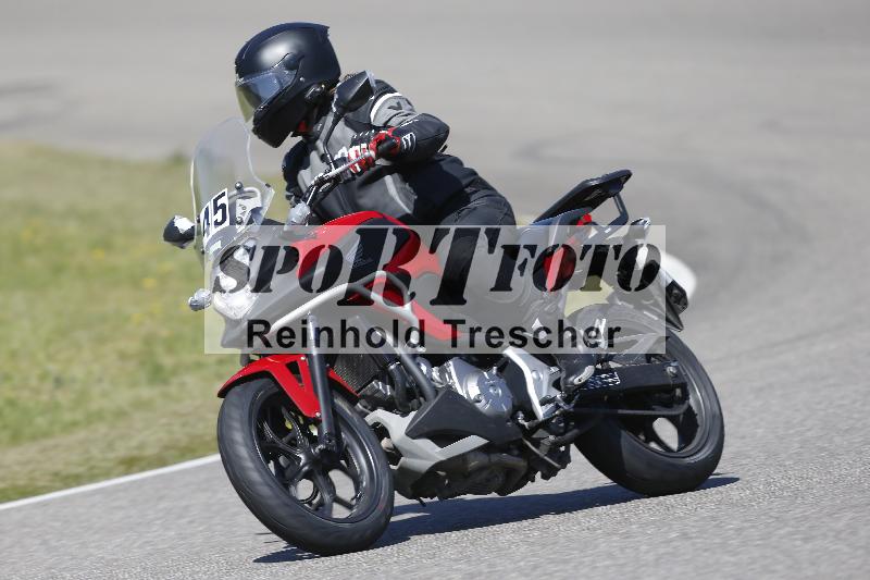 /15 22.05.2026  Plüss Moto Sport  Discover the Bike ADR /Gruppe gruen - Bike 1/45